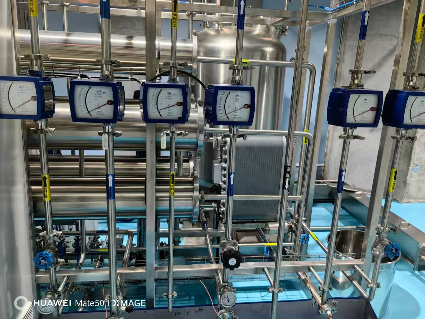 ɽ������ҩҵ�ྻ�ܵ���װ����