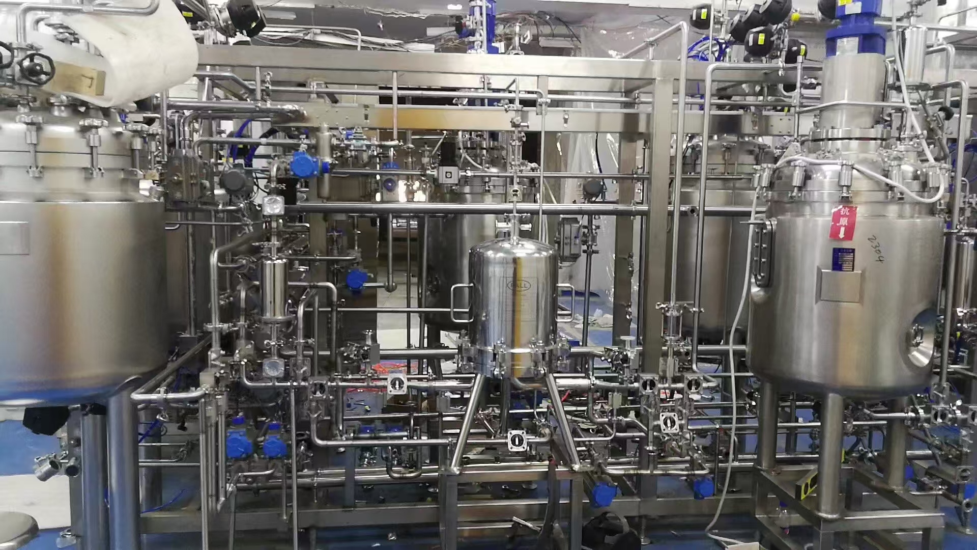 ����������ҩ���Ϻ����ɷ����޹�˾�½����������糵��ģ�鼯�ɹ���